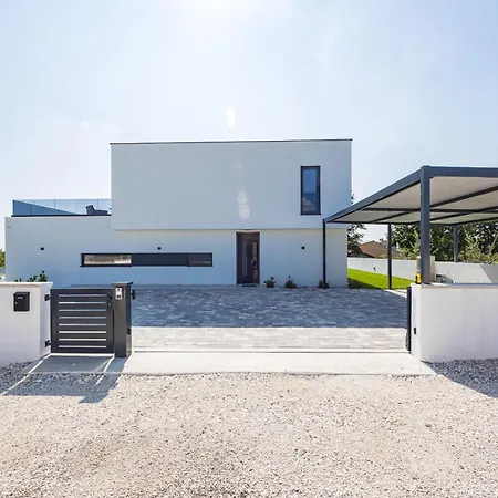 Maem In Istria For Families With Sauna, Whirlpool & Sea View Juršići