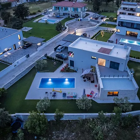 Maem In Istria For Families With Sauna, Whirlpool & Sea View Juršići